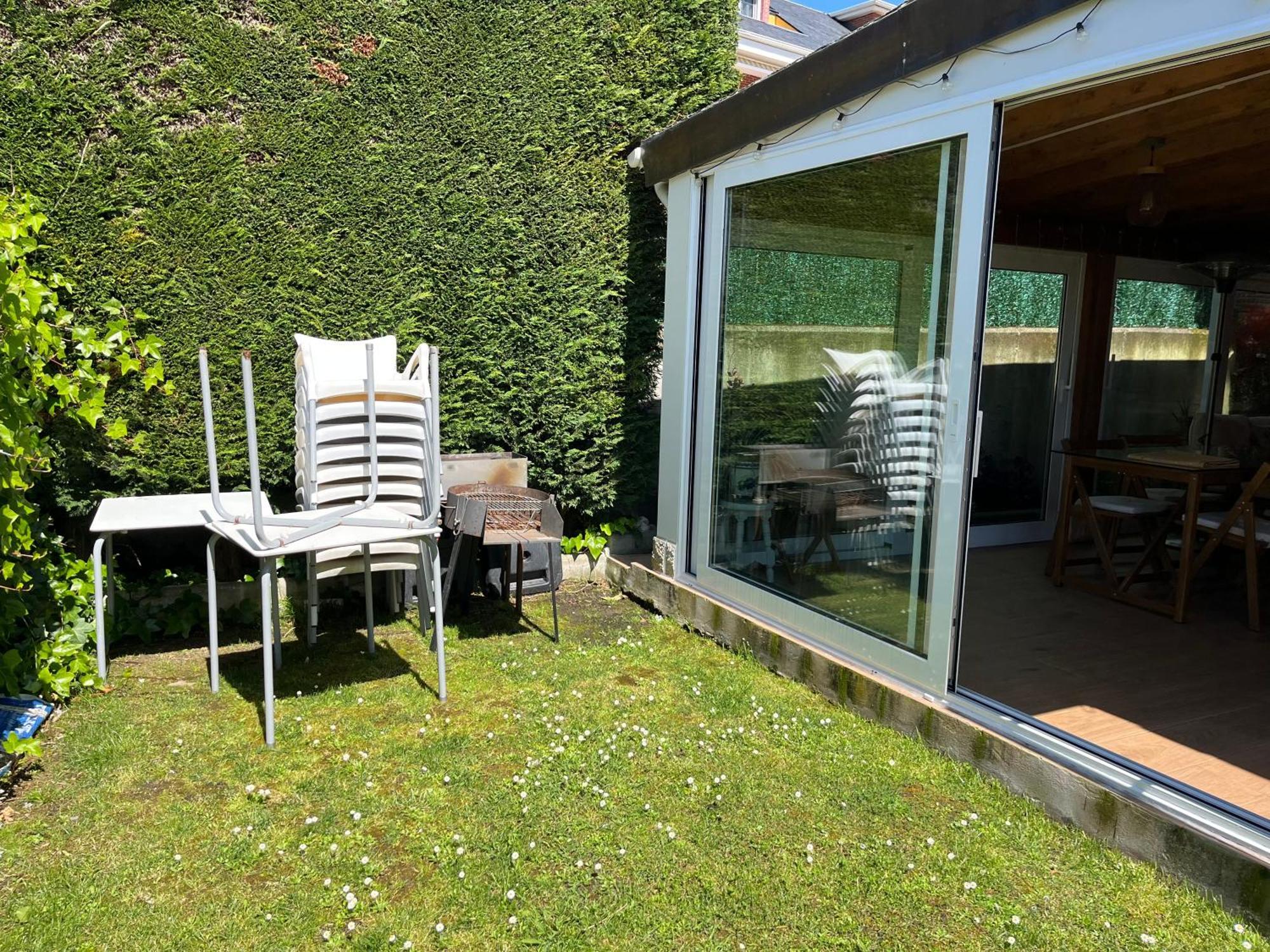 Habitaciones En Chalet Con Jardin Boo De Pielagos Exterior photo